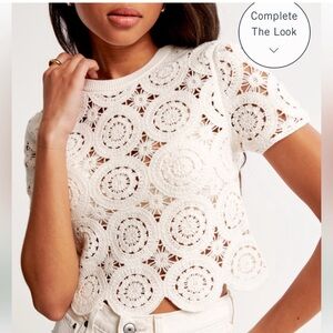 Abercrombie and Fitch Crochet Style Mosaic Tile Tee Size XS